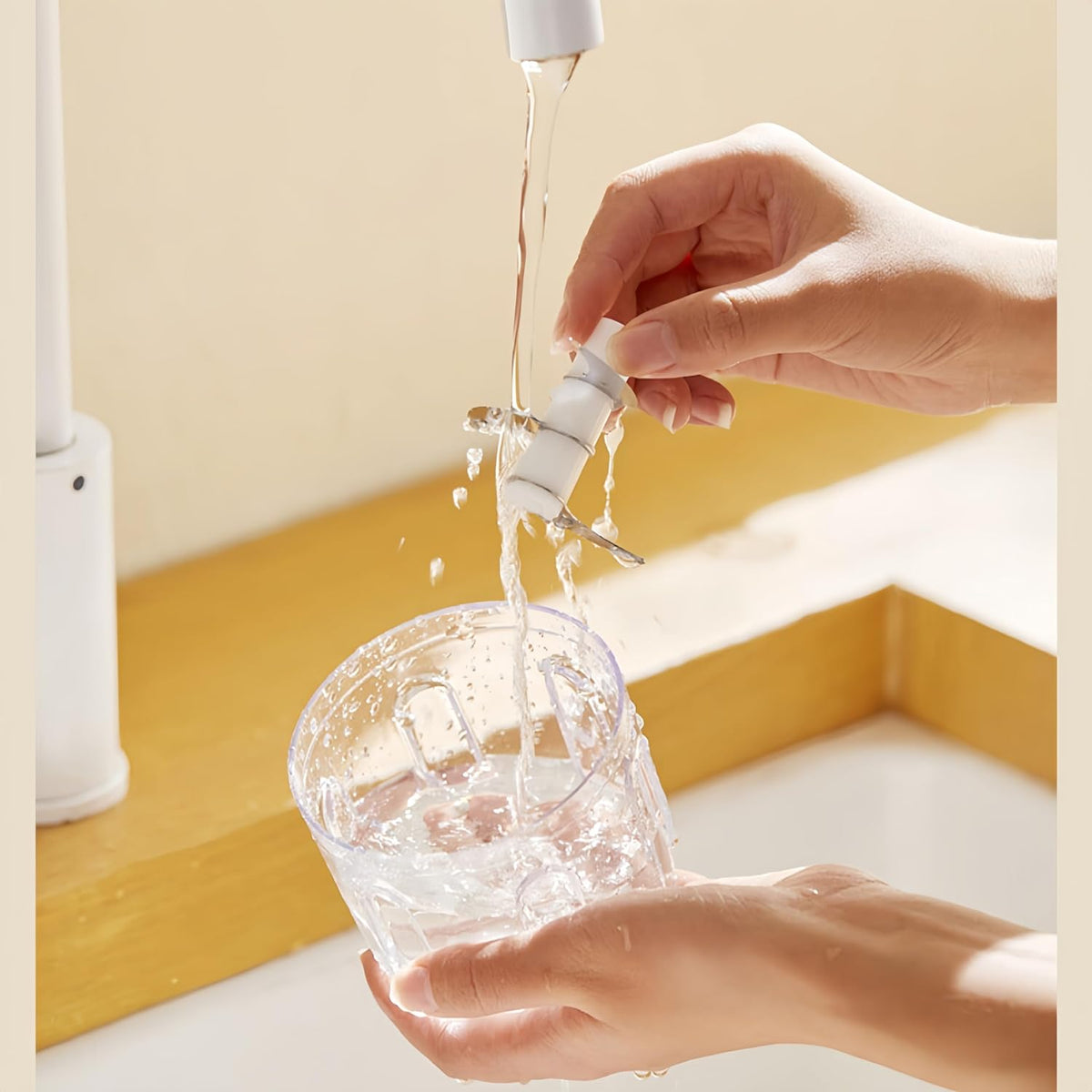 Electric Garlic Chopper, 250ML USB, Mini Vegetable Onion Chopper White Col